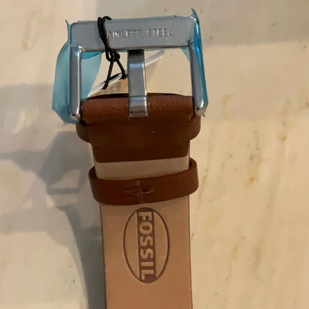 Fossil Watch Rectangle Leather Strap Water Resistant Silver Date New